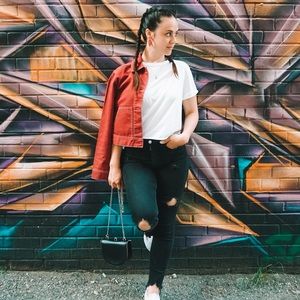 Meet your Posher, Emilie